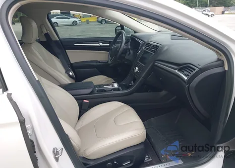 2017 Ford Fusion Hybrid Titanium из США, поврежденный, VIN 3FA6P0RU4HR250242